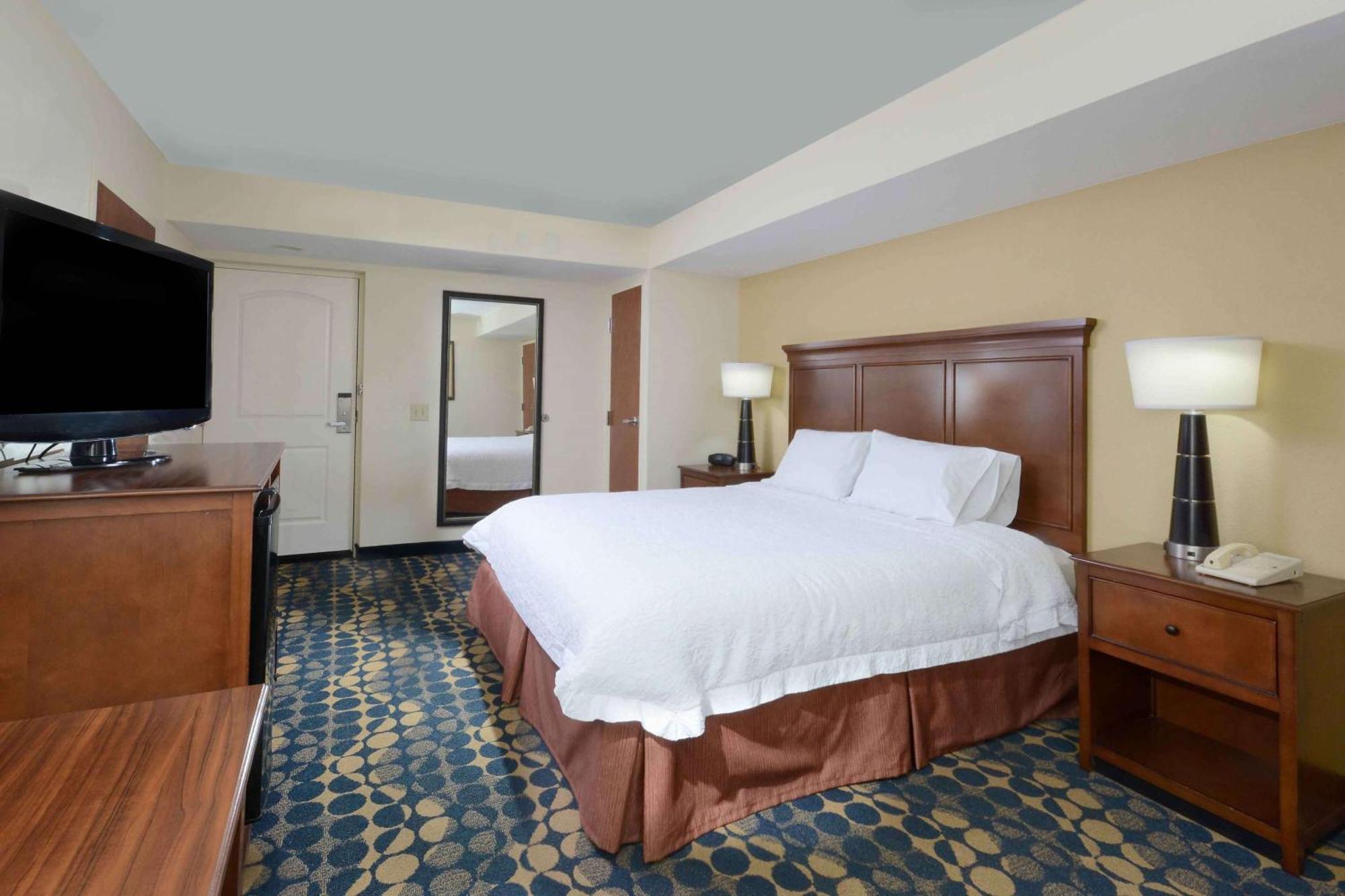 Hampton Inn Fayetteville Fort Bragg Экстерьер фото