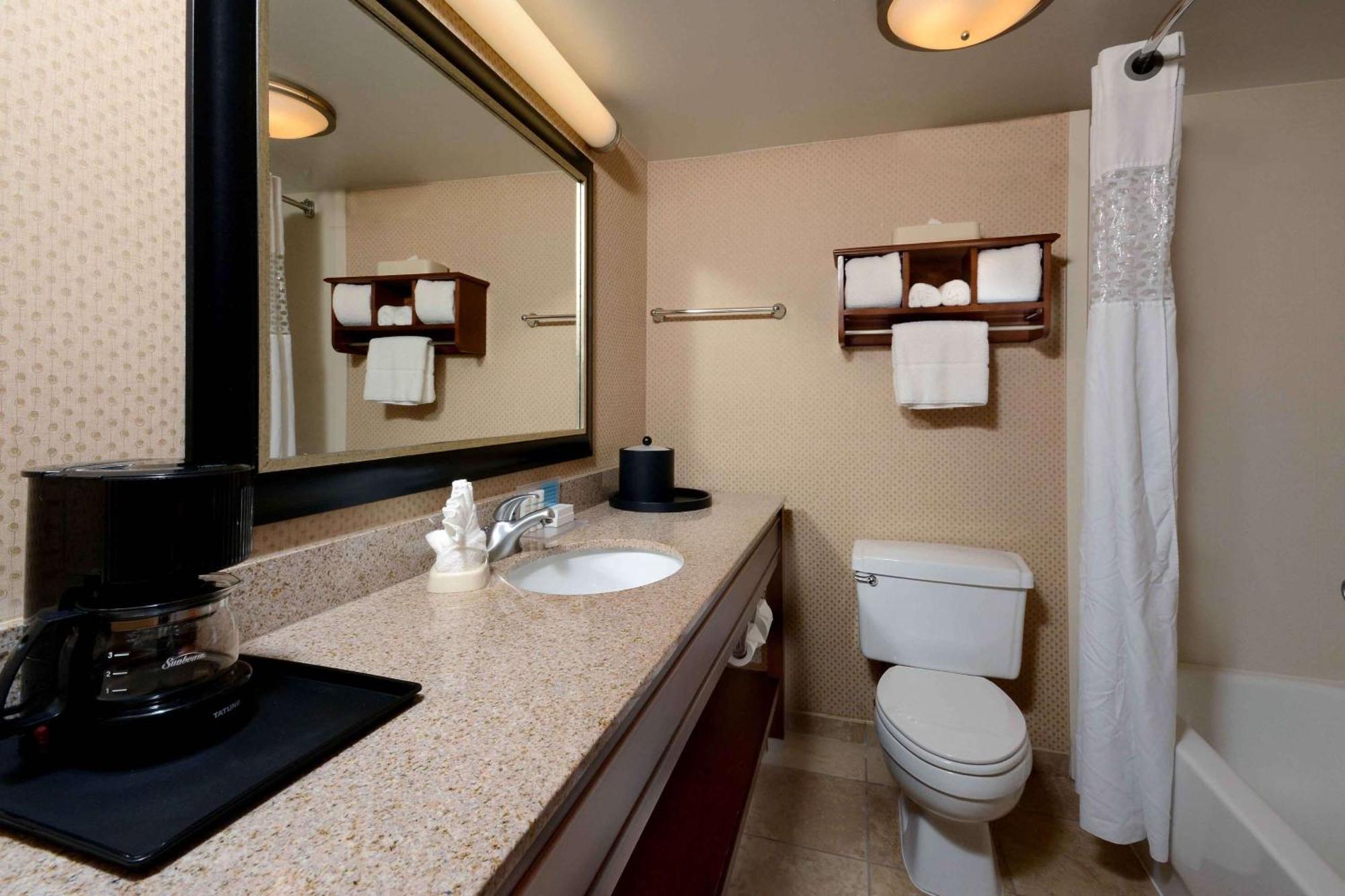 Hampton Inn Fayetteville Fort Bragg Экстерьер фото