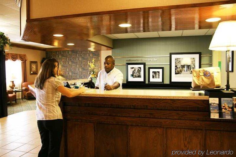 Hampton Inn Fayetteville Fort Bragg Интерьер фото