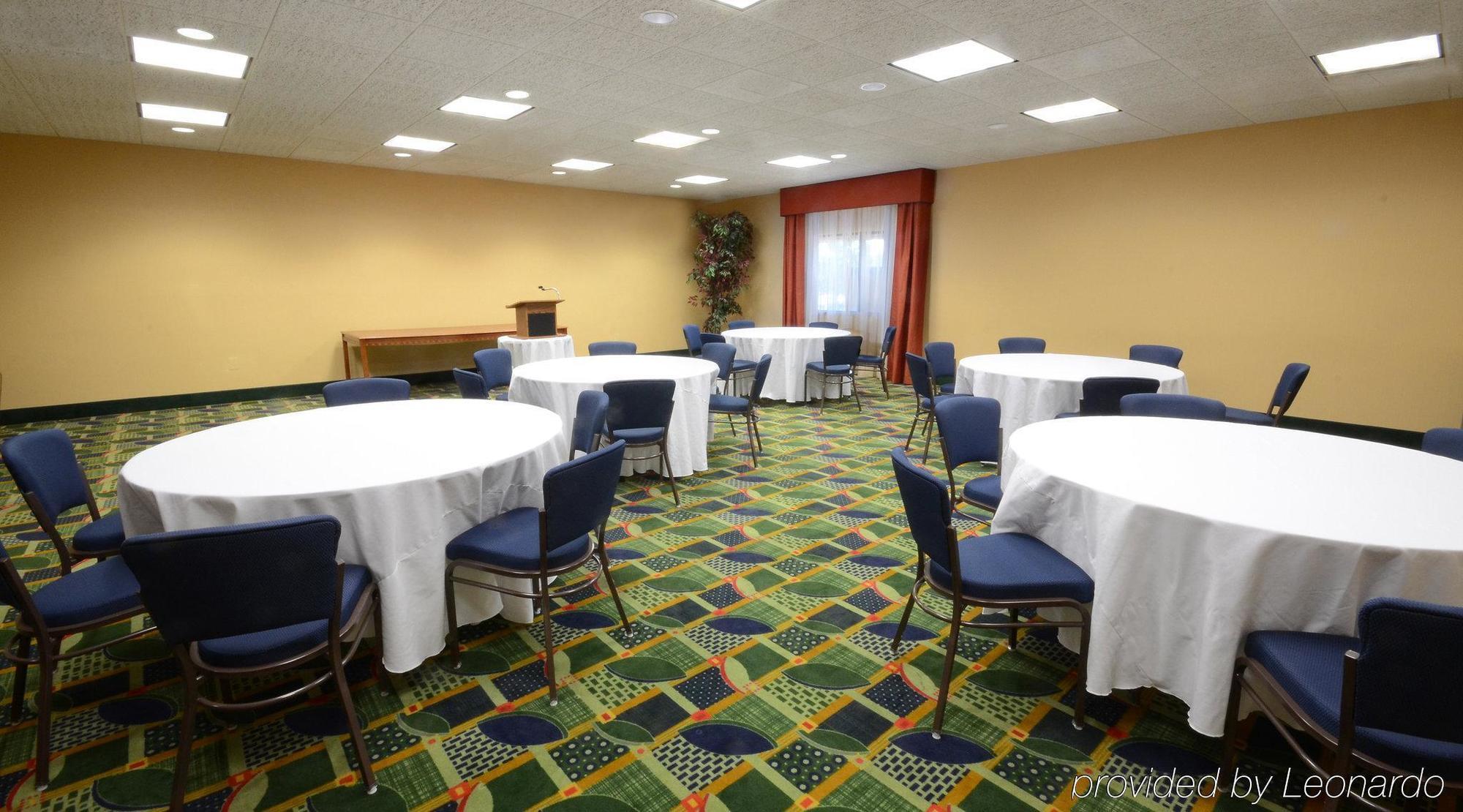 Hampton Inn Fayetteville Fort Bragg Экстерьер фото