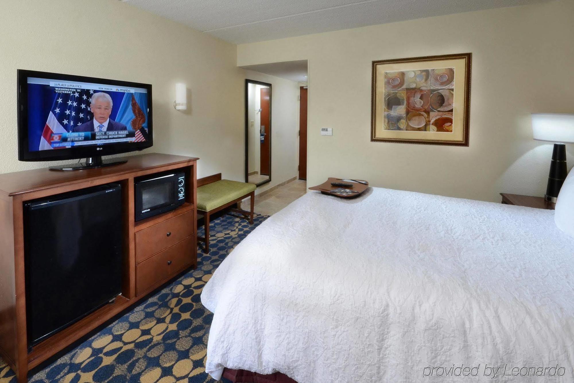 Hampton Inn Fayetteville Fort Bragg Экстерьер фото